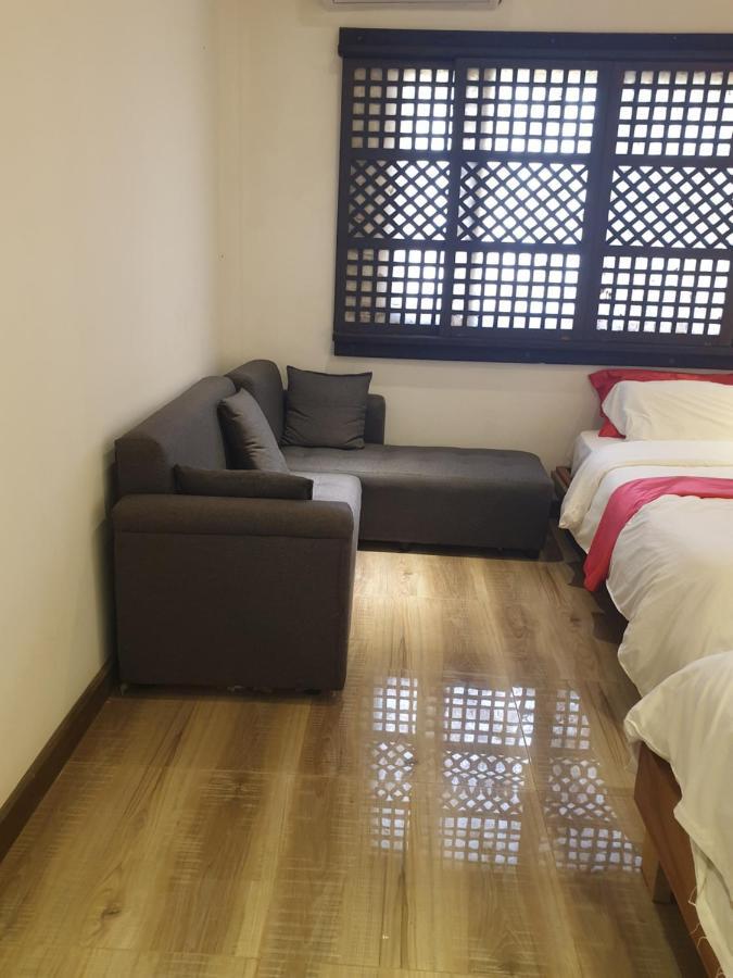 Miley Lodging Restobar New Busuanga Екстер'єр фото