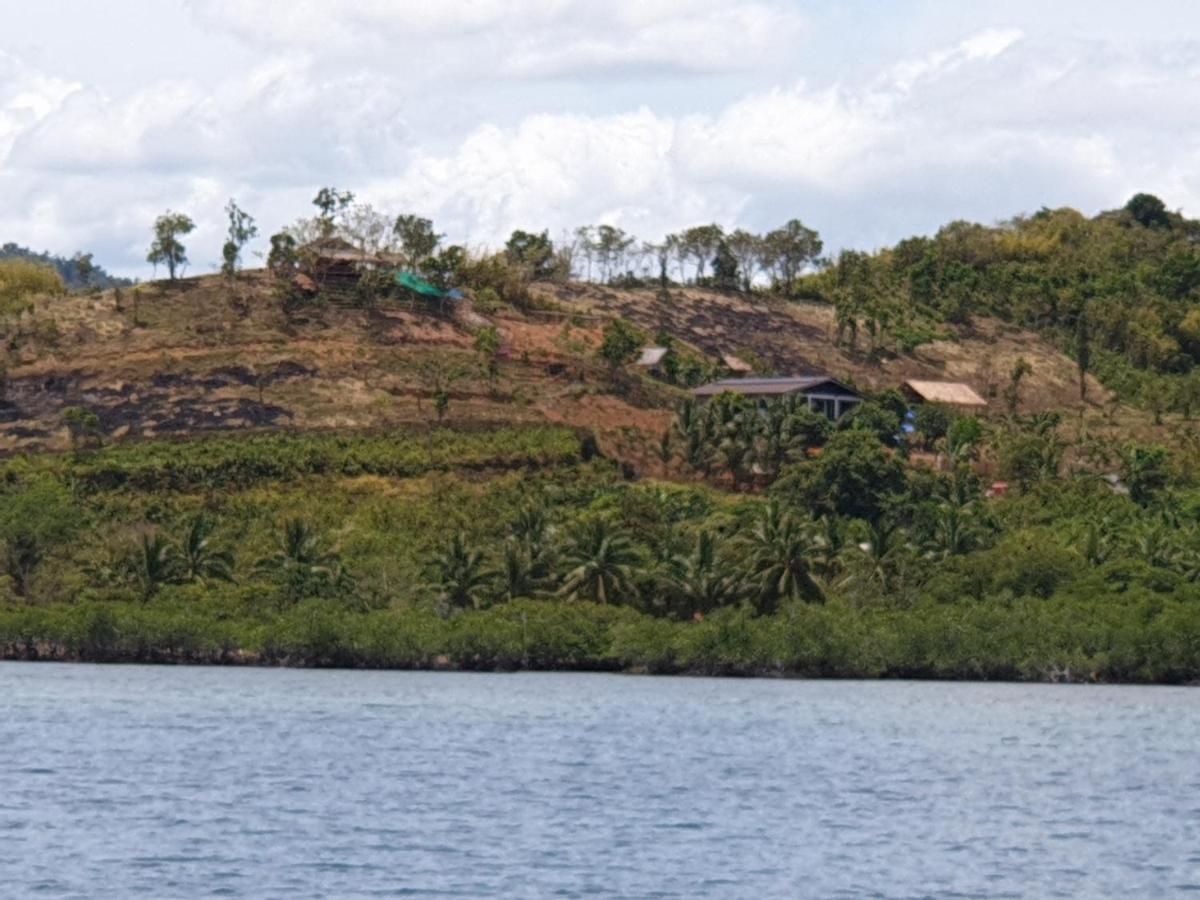 Miley Lodging Restobar New Busuanga Екстер'єр фото
