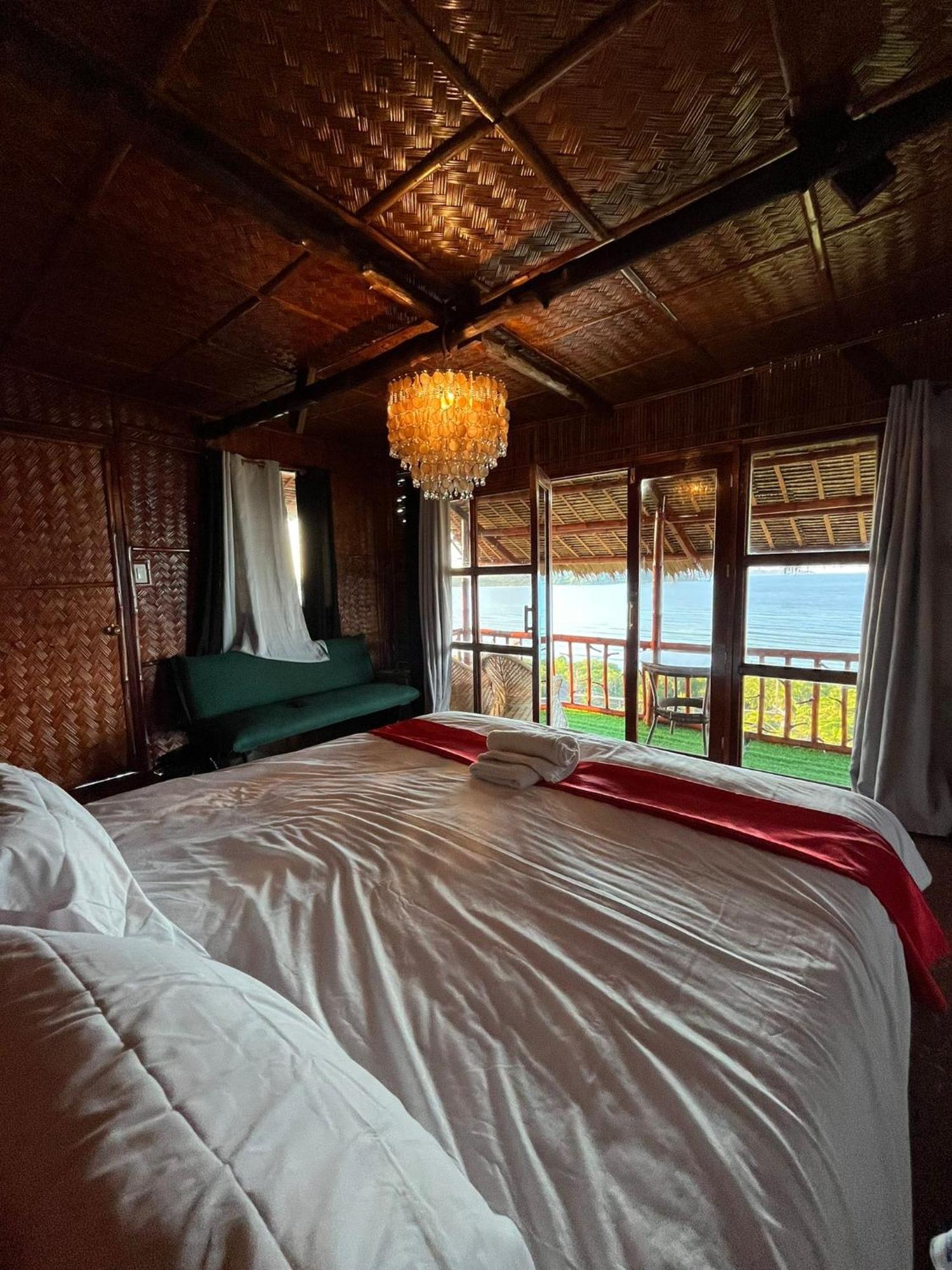 Miley Lodging Restobar New Busuanga Екстер'єр фото